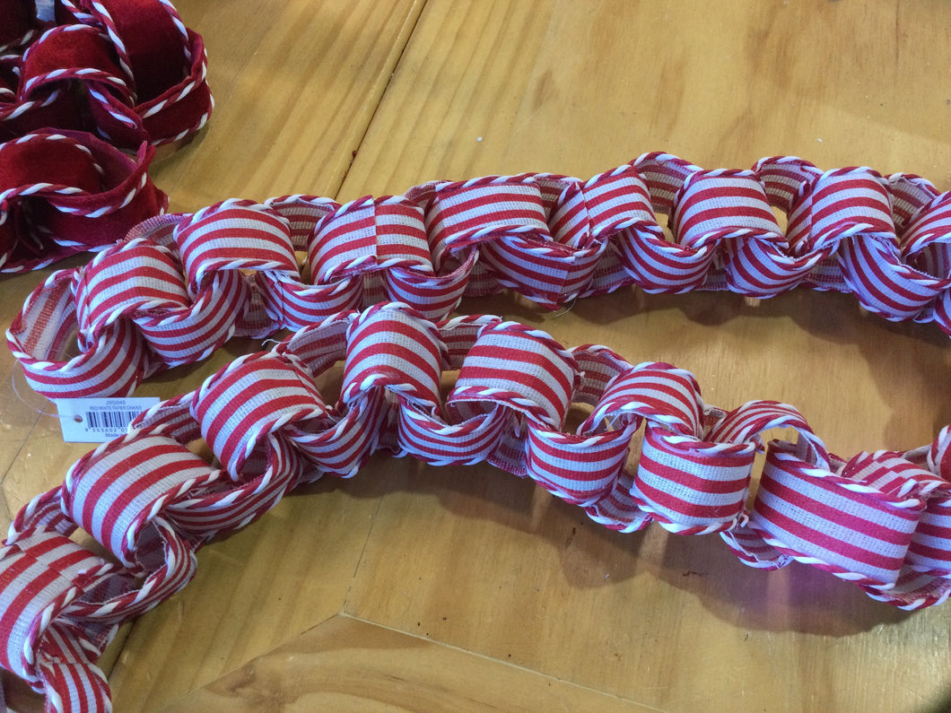 Red White Paper Chains