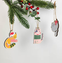 Load image into Gallery viewer, Quirky Christmas Cat Cutouts Hanging Decoration
